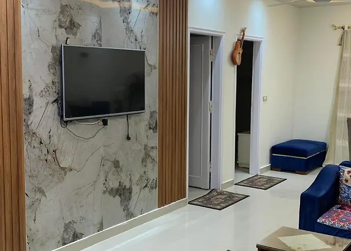 In Center Of Apartman *